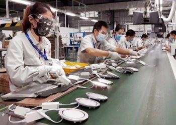 Thương mại điện tử toàn cầu: bàn đạp mới cho xuất khẩu hàng Việt