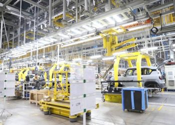 Thu ngân sách từ xuất nhập khẩu tăng mạnh, đạt gần 380.000 tỷ đồng