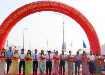 Khai thác cầu Bình Phước 1 trên Quốc lộ 1 sau nâng tĩnh không cầu lên 7,25m