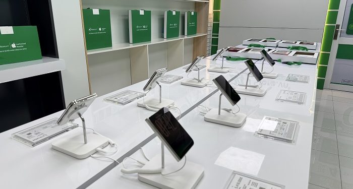 24hStore chính thức mở bán iPhone Duo, bố trí 9 máy trải nghiệm và dự kiến bàn giao đến 500 khách hàng trong 3 tuần đầu